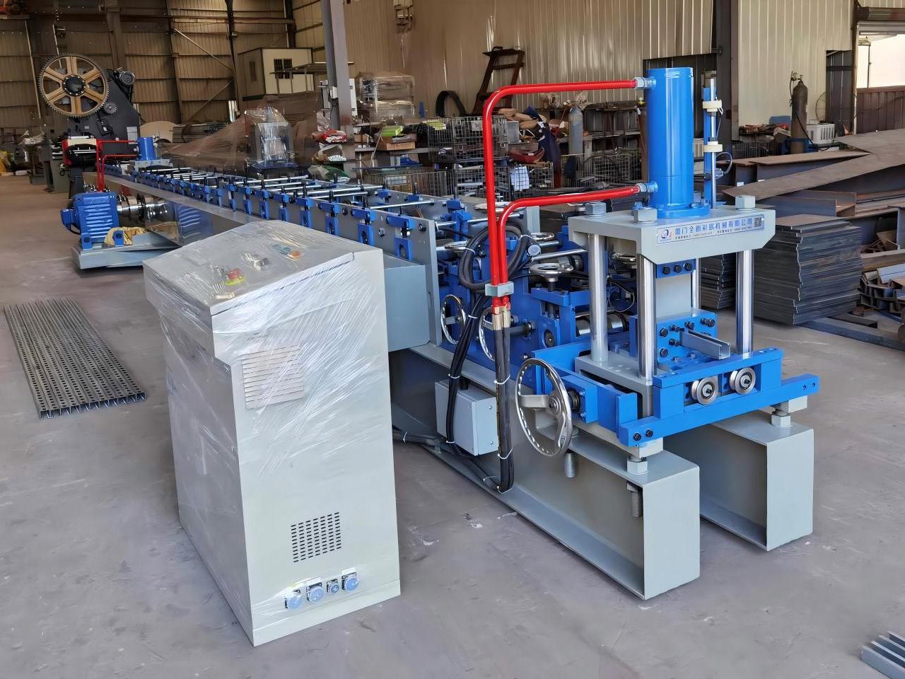 कतर के लिए सोलर ब्रैकेट रोल बनाने की मशीन